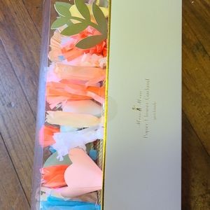 Meri Meri paper garland